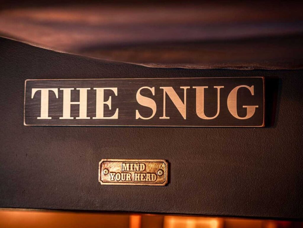 snug000